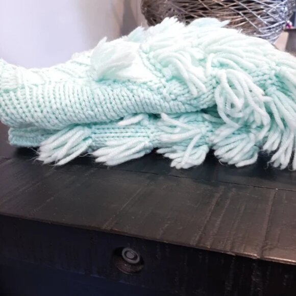 3/$20 Vintage Handmade Knit Kids Sweater Shag Raglan Scoop Neck Pullover 70s 80s - Picture 3 of 9